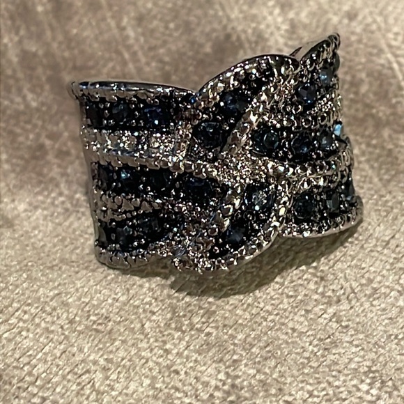 Blue & White Cz Diamond Pave Twist Ring Size 7.5 - Picture 1 of 6